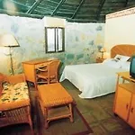 Selwo - Animal Park Tickets Included Szálloda 3*