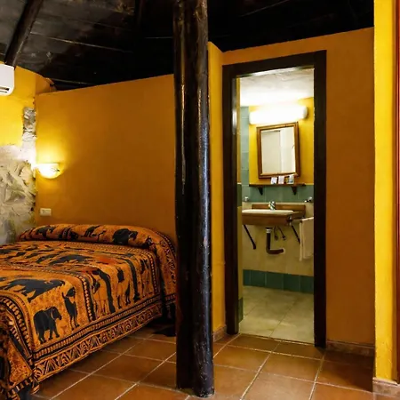 Selwo - Animal Park Tickets Included אסטפונה