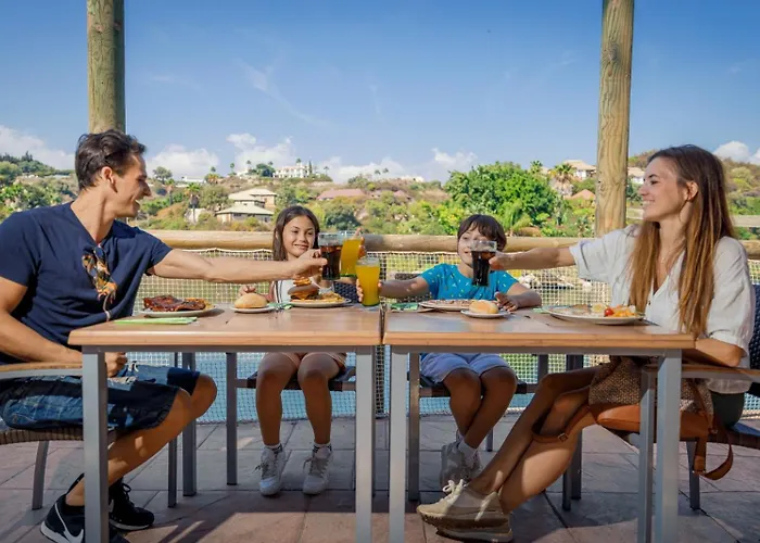 Hotel Selwo - Animal Park Tickets Included 3*